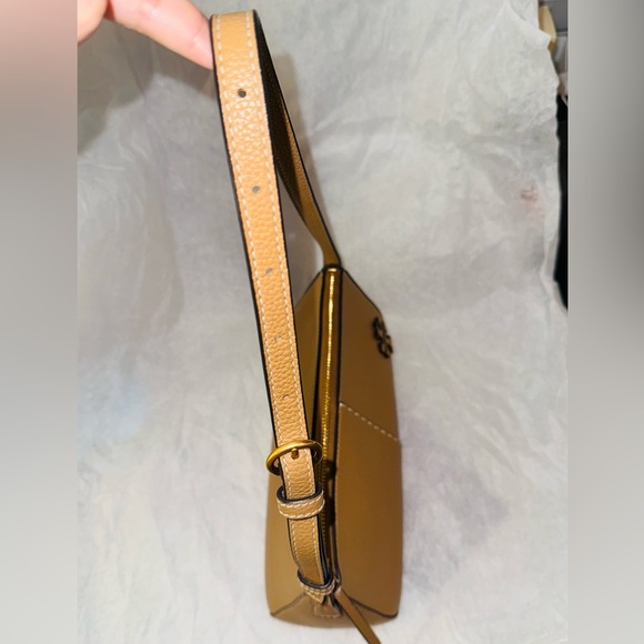 Tory Burch Camel Tory Burch McGraw Wedge Shoulder Bag - Picture 8 of 16